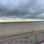 Lägenhet Beachfront Bliss In Knokke, Cleaning Included *