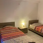 Lägenhet Beachfront Bliss In Knokke, Cleaning Included *