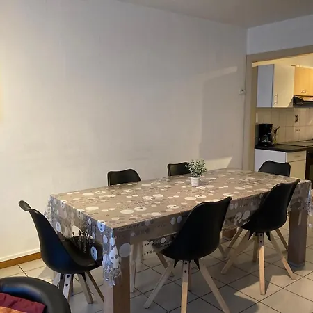 Beachfront Bliss In Knokke, Cleaning Included * クノック・ヘイスト