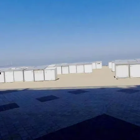 アパート Beachfront Bliss In Knokke, Cleaning Included