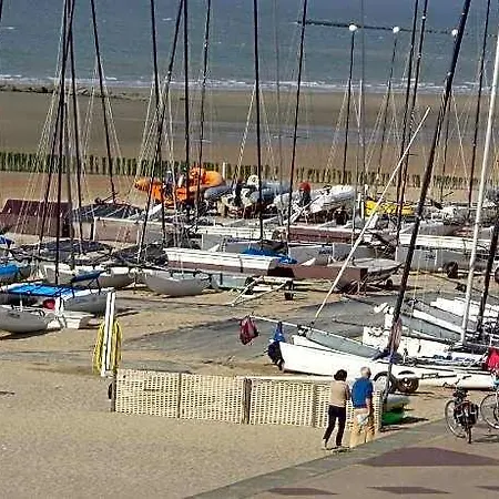 Beachfront Bliss In Knokke, Cleaning Included Knokke-Heist