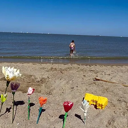 Beachfront Bliss In Knokke, Cleaning Included Apartamento Knokke-Heist