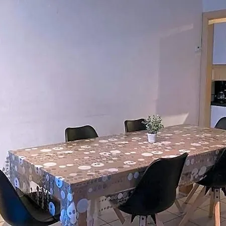 Beachfront Bliss In Knokke, Cleaning Included * Knokke-Heist